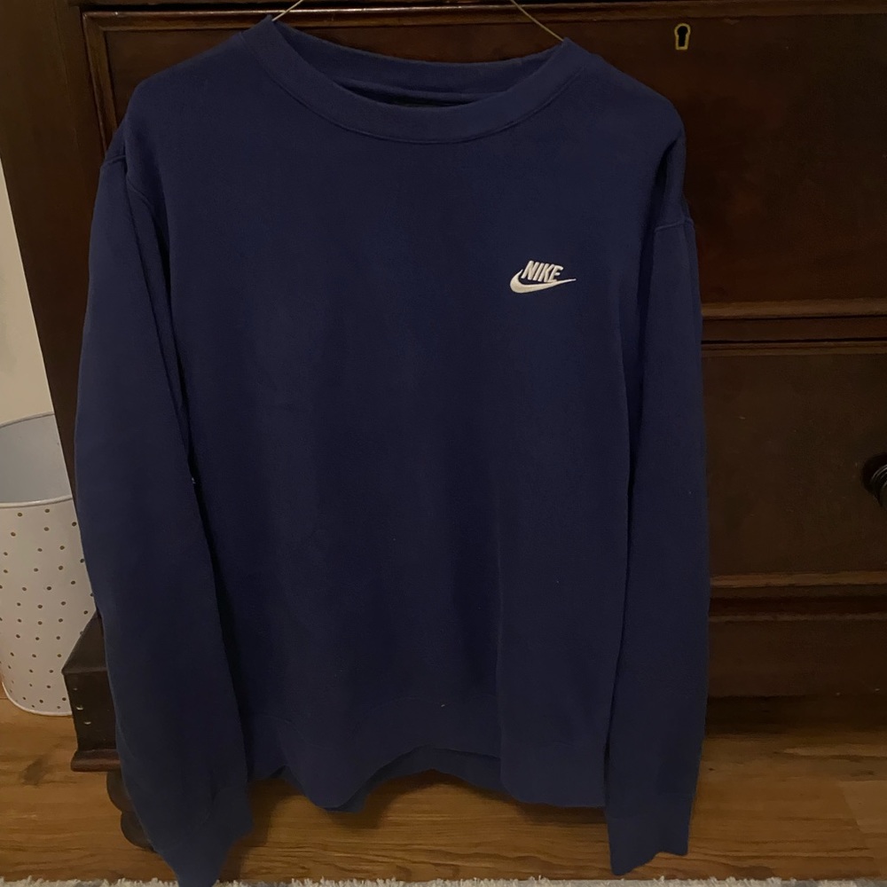 Womens nike crewneck size M